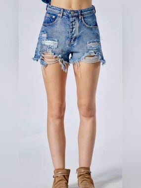 NWT! Signature 8 Distressed Festival Jean Cutoff Shorts medium wash
